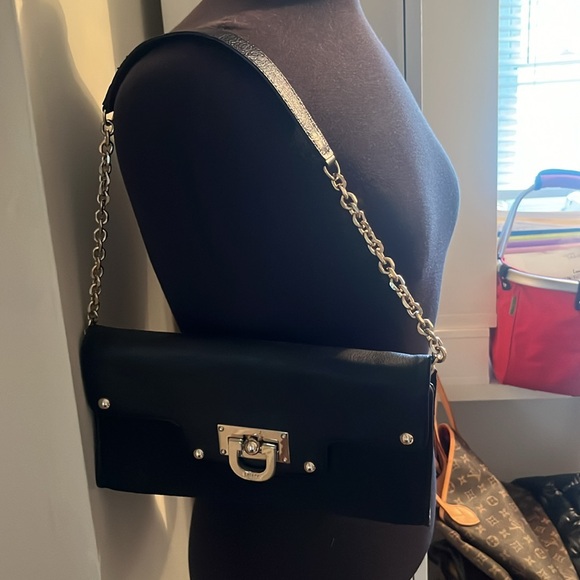 DKNY over the shoulder purse - Picture 9 of 13